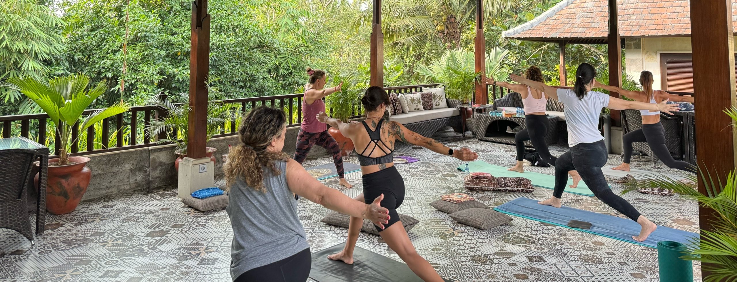 Yoga and sound healing retreat in Bali with group meditation and nature setting