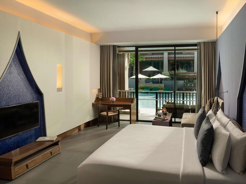 Deluxe Room with Pool Access Room Deluxe Room with Pool Access Room